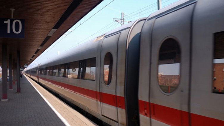 Пускат влак от Москва до Варна и Бургас през лятото