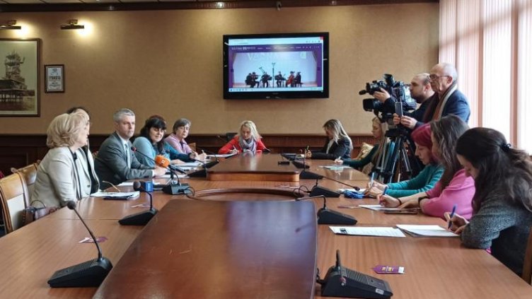Световни звезди пристигат във Варна за 100-годишнината на ММФ &bdquo;Варненско лято&ldquo;