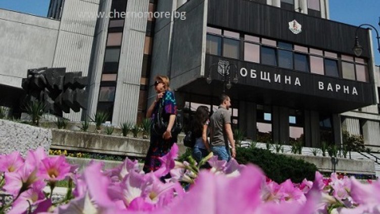 Отпускат помощи за лечение на 76 души