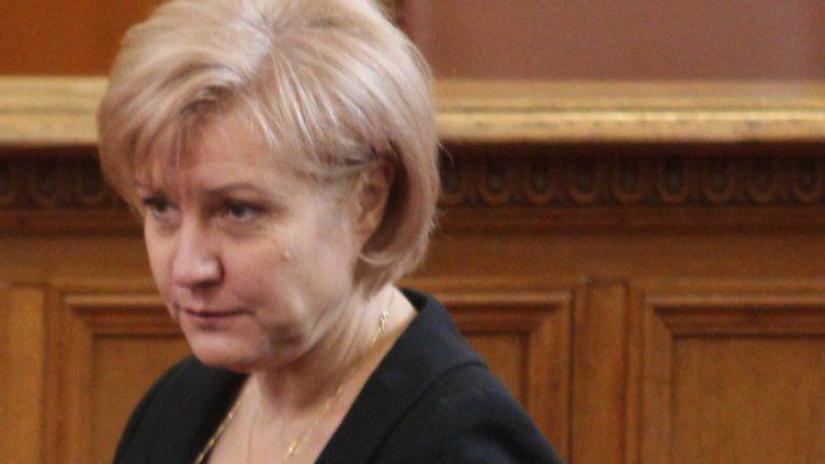 Менда Стоянова иска среща с Радев за "Гражданската"