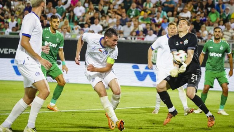 Лудогорец падна в Унгария, но отстрани Динамо Минск