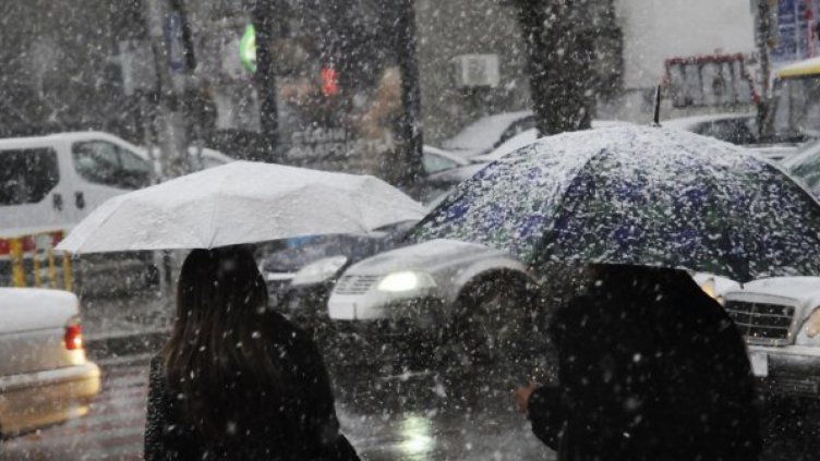 Утре ще вали в цялата страна