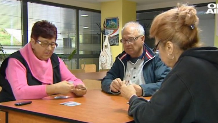 Пенсионери към олигарсите: Дайте за "Великден за всеки"