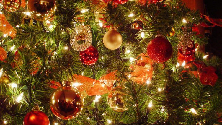 С коледни концерти радват жителите на Владиславово