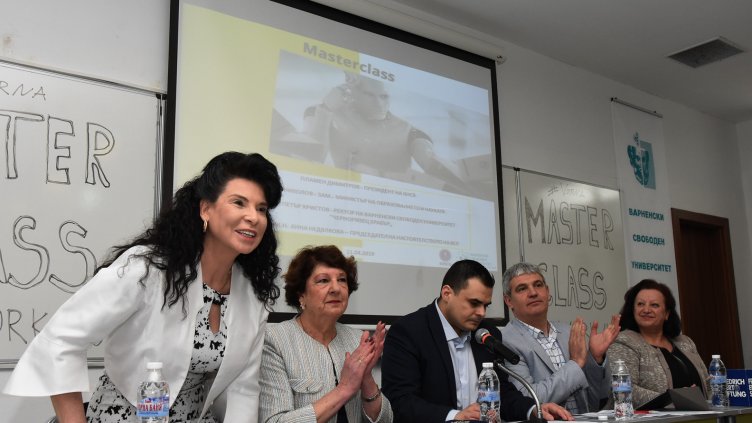 ВСУ „Черноризец Храбър“ подготвя кадри за дигиталната индустрия