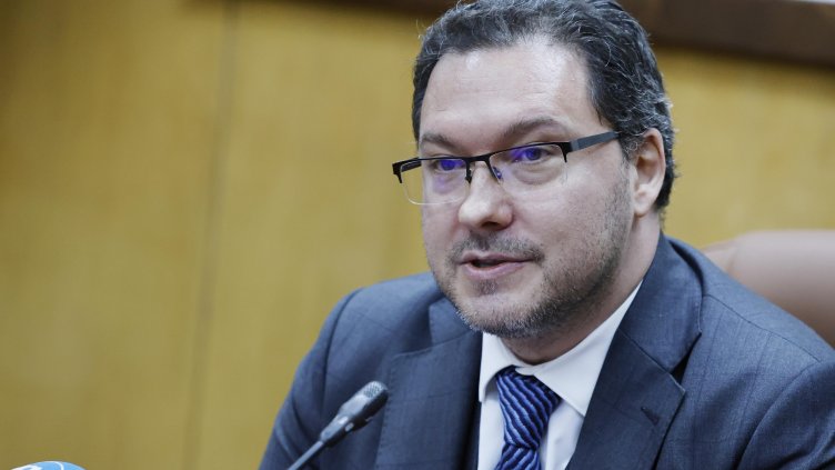 МВР прекрати обществената поръчка за 30 000 икони