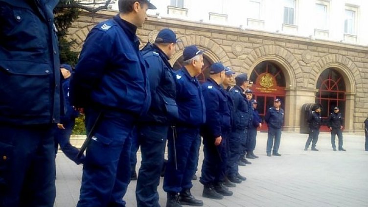 Два протеста съпровождат заседанието на КСНС