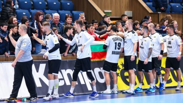Хандбалните национали стартираха с инфарктна загуба във Варна