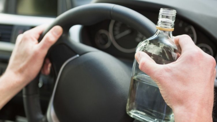 Задържаха почерпен шофьор на камион край Варна