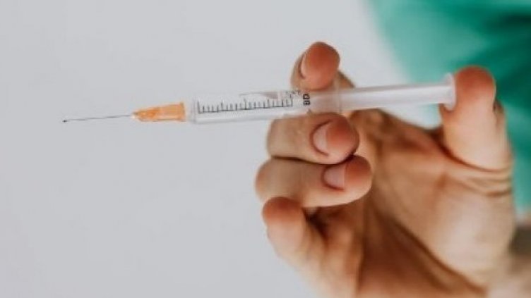 Проверките по варненските салони продължават