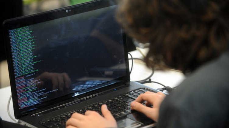 За първи път от 6 години продажбите на компютри са нараснали по Коледа