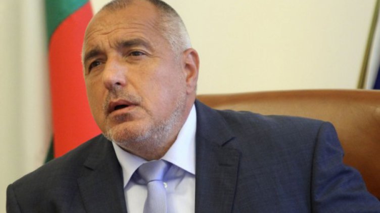 Премиерът във "Фейсбук": Нямам роднинска връзка с новия ректор на МУ