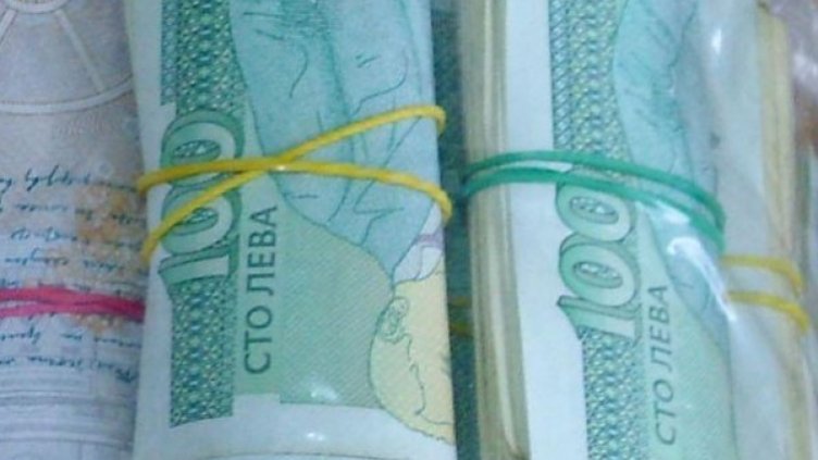 Ало апаш получи следколеден подарък от старица