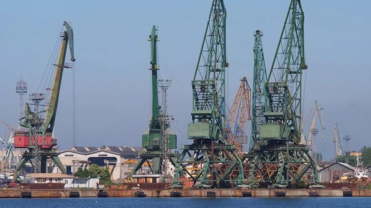 Забранихме достъпа до пристанищата си за руски кораби
