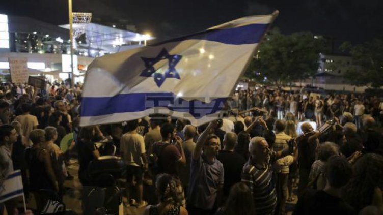 Стотици израелци протестираха срещу премиера Нетаняху