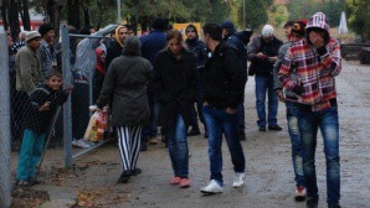 Роми в Харманли искат да колят бежанците