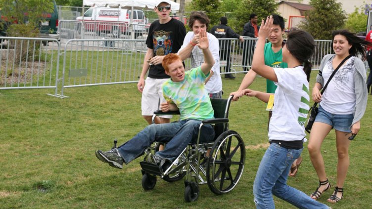 Търсят постоянна работа на роми и младежи с увреждания