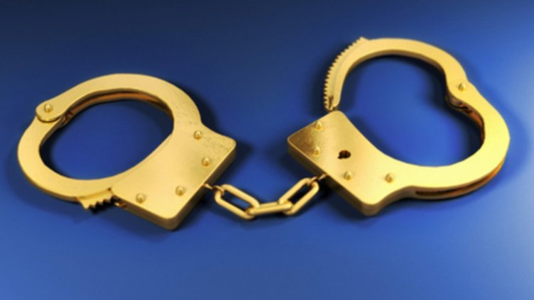 Арестуваха двама братя за побой над полицаи