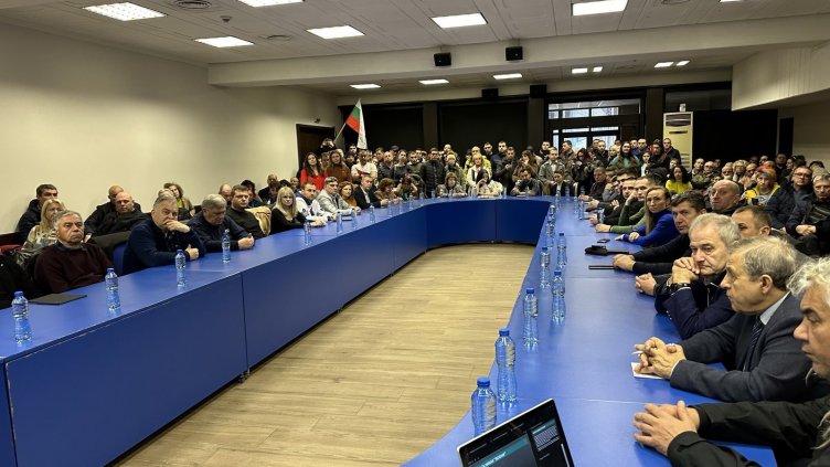 От туристическия и рибарския бранш не искат вятърни перки в морето