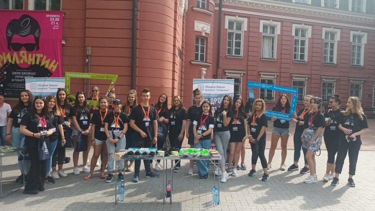 Демонстрираха алко – очила и правиха тестове за алкохол и наркотици в центъра на Варна