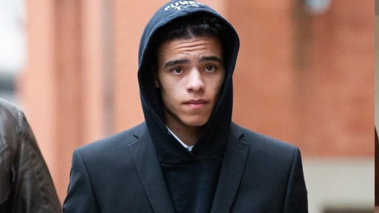 Манчестър Юнайтед продължава да отказва оферти за Грийнууд