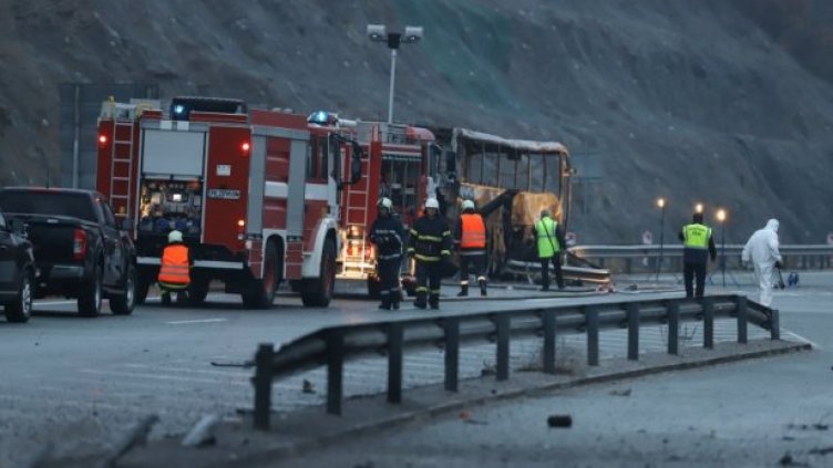 Експерт: Македонският автобус се е запалил преди да се блъсне в мантинелата