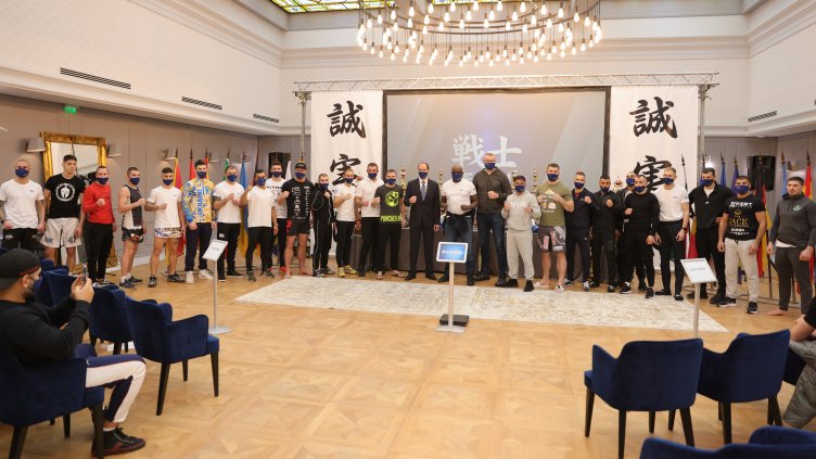 Всички 22 бойни звезди от SENSHI са готови за големите сблъсъци на 26 февруари във Варна