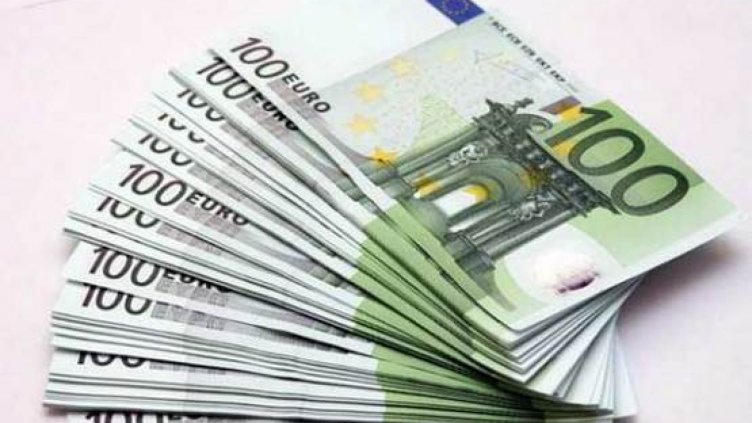 Възрастна жена наряза банкноти за &euro;1 млн., преди да умре
