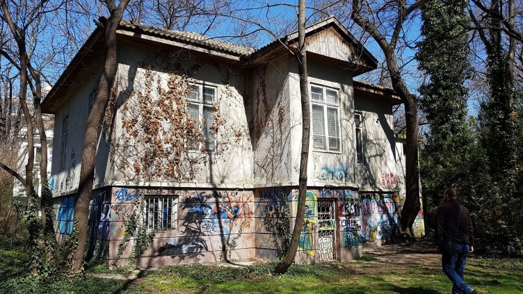 Готови са техническия паспорт и енергийното обследване на къщата на Антон Новак в Морската градина