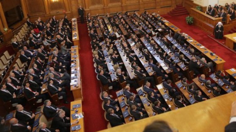 Готови са 12 от комисиите в НС, за утре остават още 10