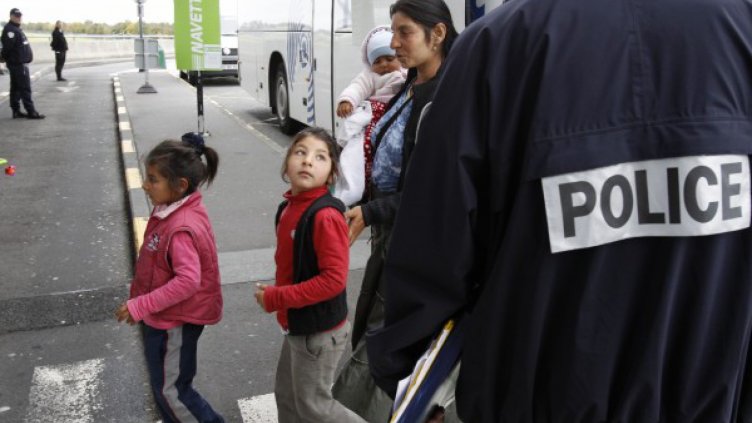 Шведи на протест: Не закачайте просещи роми от BG