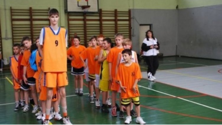 13 годишен баскетболист по-висок от всички в NBA