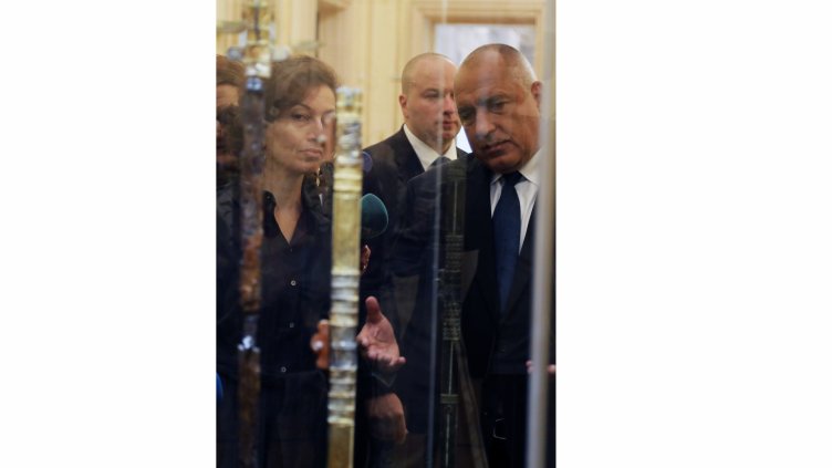 В Националната галерия вече е изложен мечът на хан Кубрат и други български реликви