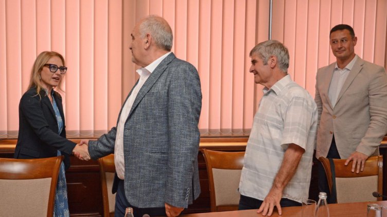 Министър Стойчева: Варна може да обедини наука и образование за създаване на иновационен потенциал и капацитет