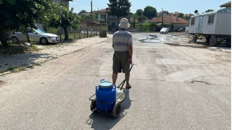 Редица населени места във Варненско са режим на водата, повечето засегнати от пожарите