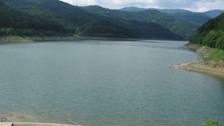 Мъж изчезна в язовир край Монтана