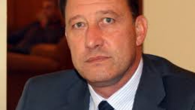 Найденов уволни втори топ чиновник в отбраната