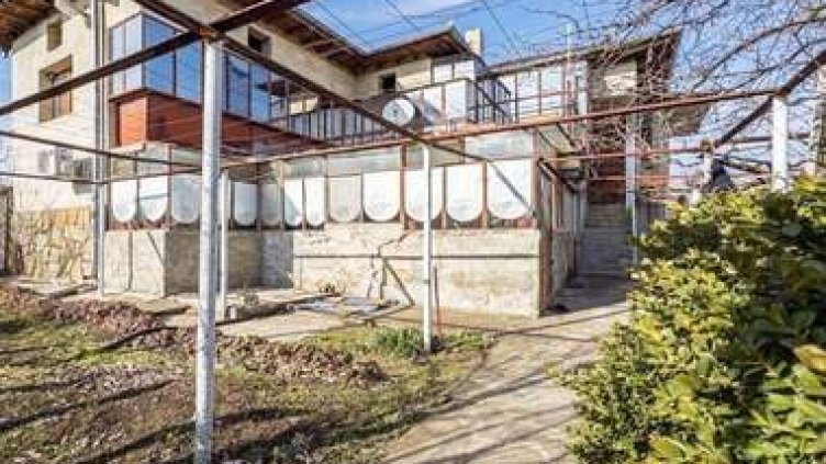 Всяка пета сграда в област Варна е строена преди 1959 г.