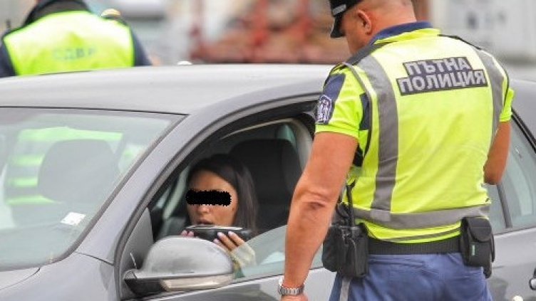 Закопчаха дрогирана варненка зад волана