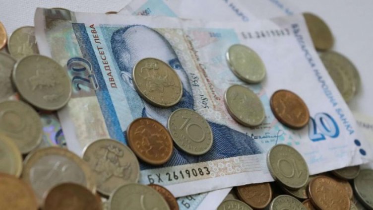 Икономист: Проблемът на НОИ не са фалшивите пенсии, а демографията