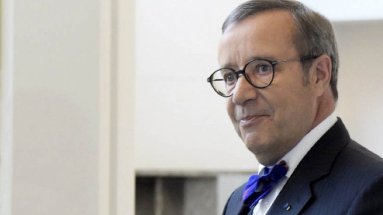 Президентът на Естония кацна аварийно в Берлин