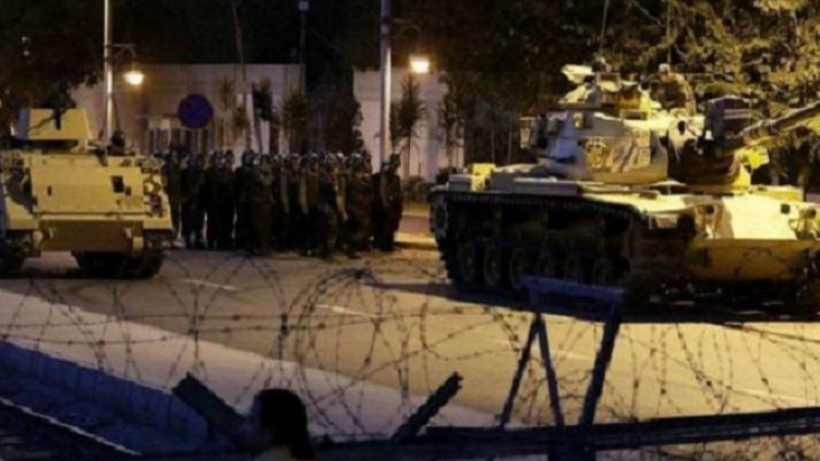Турският печат за опита за военен преврат в страната