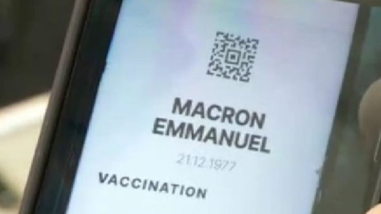 Макрон в мола? Не президентът, а българин с фалшив ковид сертификат
