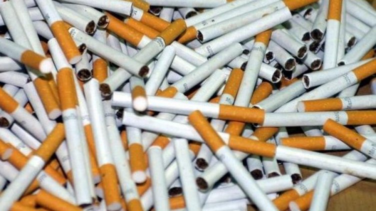 Откриха контрабандни цигари в кухините на бус