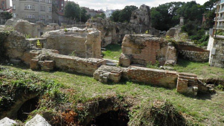 Стефан Вълдобрев запечата звуци от Римските терми във Варна и Солницата в Провадия