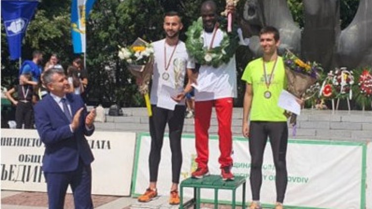 Варненец спечели маратона в Пловдив