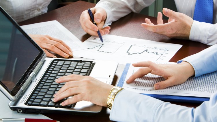 Кой губи и кой печели от многото почивни дни?