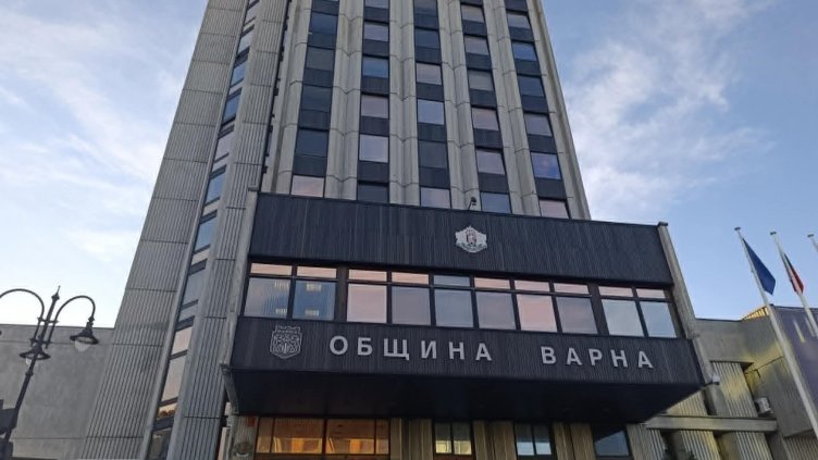 Община Варна: КУБ корпорация прави опасни внушения за законността на строителните им дейности
