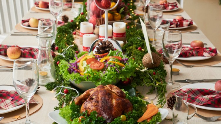 Как да подредим правилно празничната трапеза