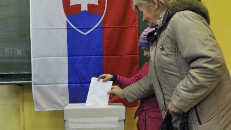 В Словакия избират президент
